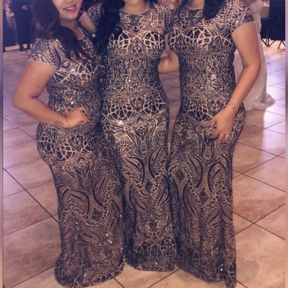 Stunning floor length 1920's inspired gown